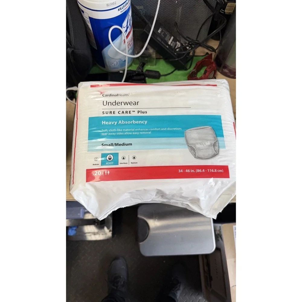 Cardinal Health Sure Care Plus Underwear S/M Heavy‎ Absorbency 20 Pack